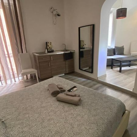 Petros Room Camere Salerno Zewnętrze zdjęcie