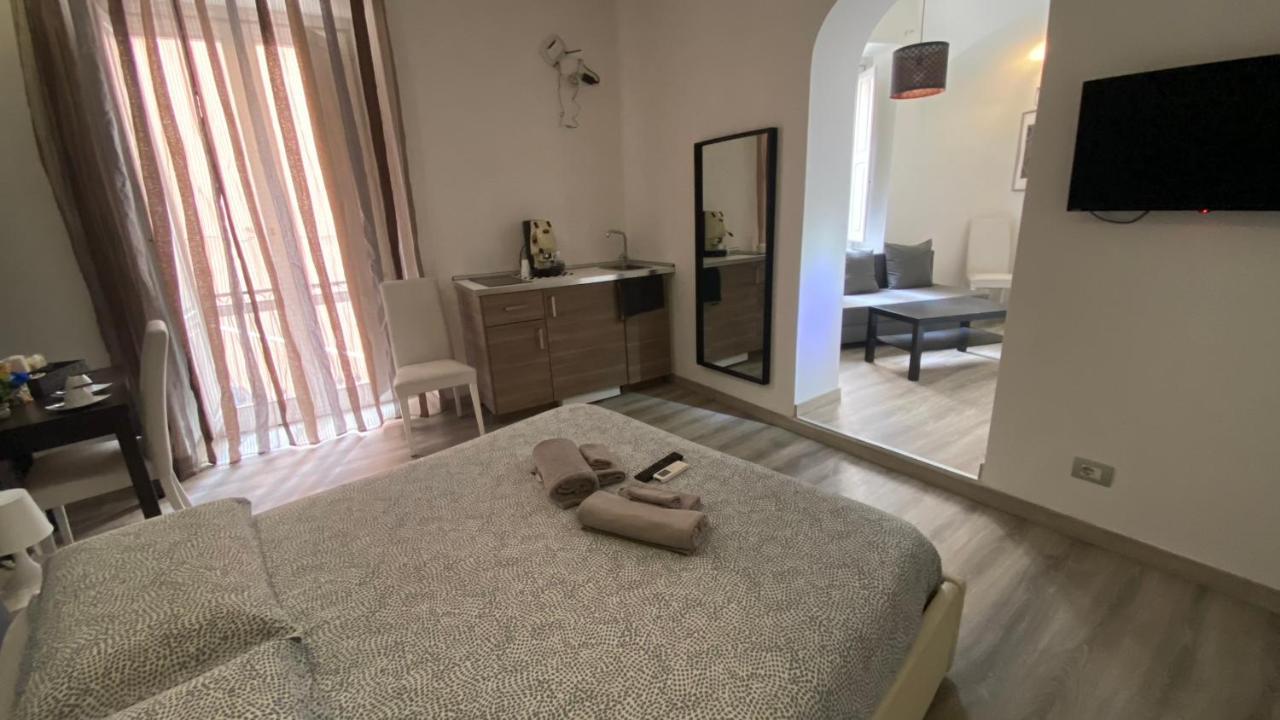 Petros Room Camere Salerno Zewnętrze zdjęcie