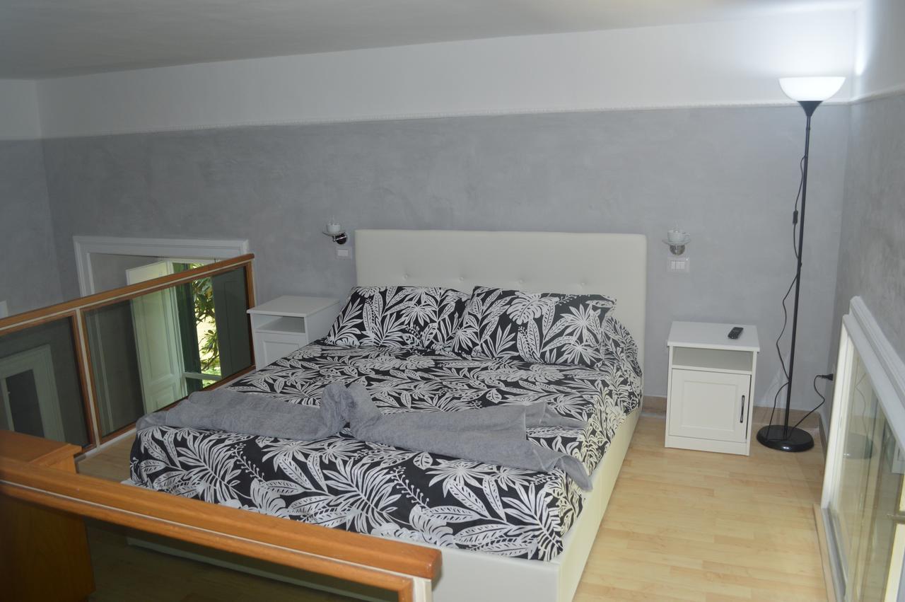 Petros Room Camere Salerno Zewnętrze zdjęcie